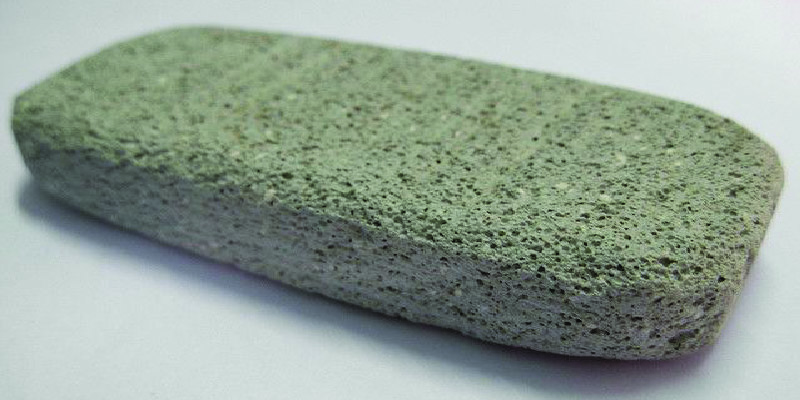 Aplicaciones De La Piedra Pómez En La Eliminación De Impurezas Y Toxinas Del Agua Potable